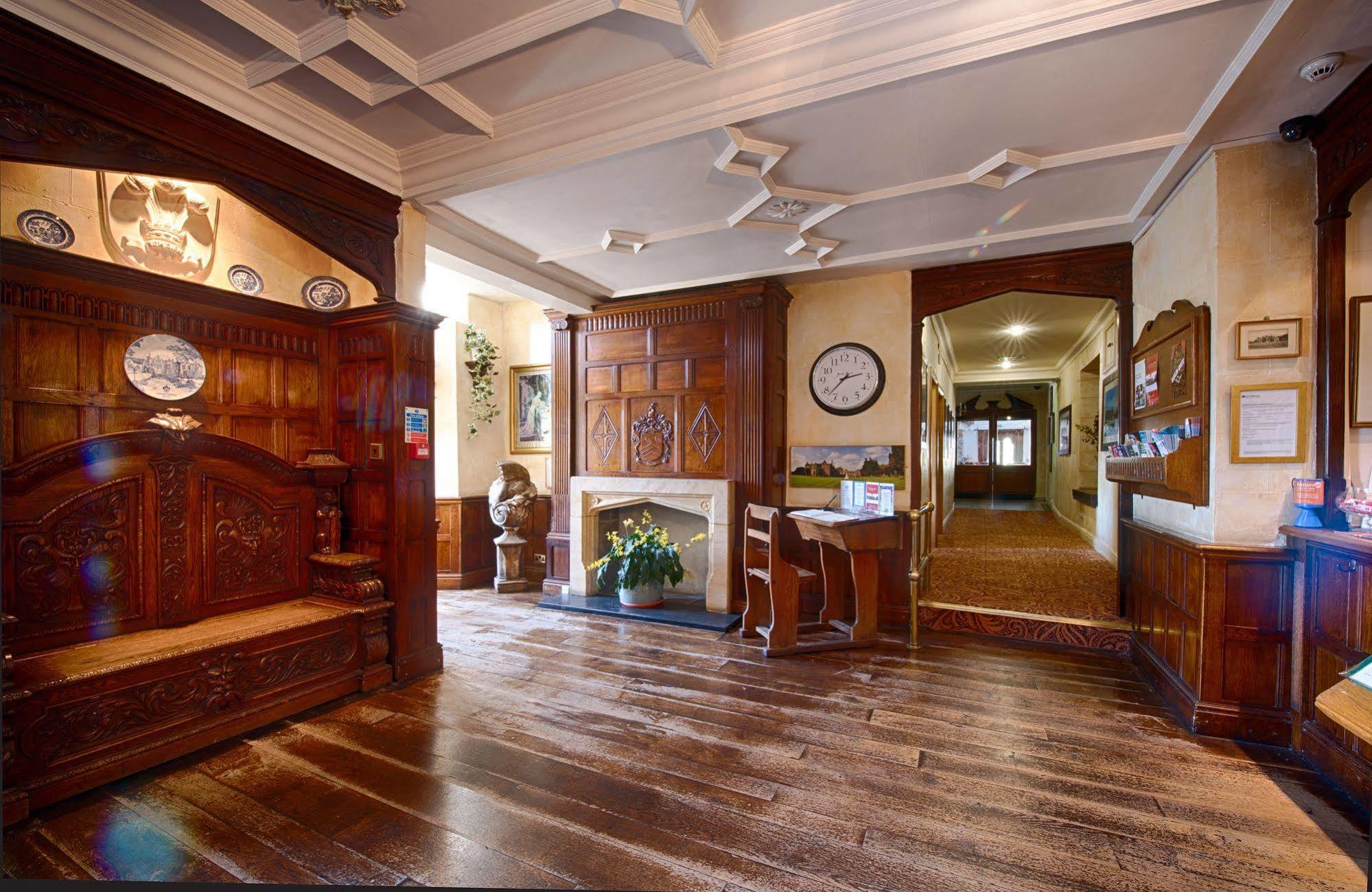 Miskin Manor Hotel Хензол Экстерьер фото